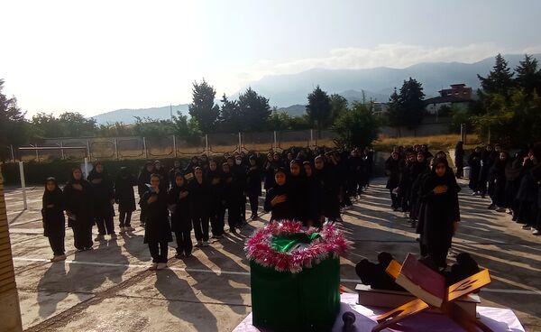 شور عاطفه‌ها در دبیرستان یاران امام گلوگاه 