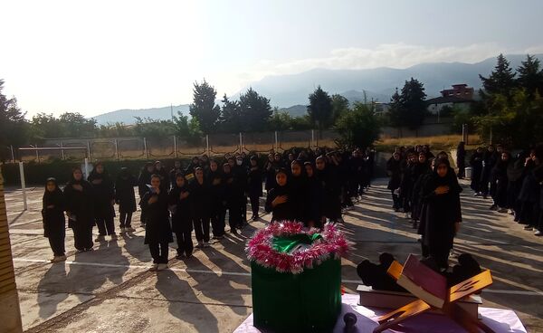 شور عاطفه‌ها در دبیرستان یاران امام گلوگاه 