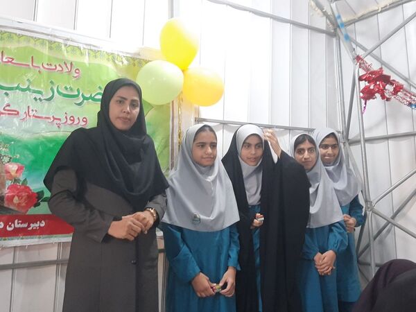 جشن روز پرستار در مدرسه شاهد شهید مصلحی میناب