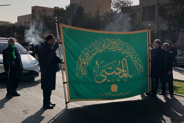 اجتماع عظیم دانش آموزان ناحیه دو شهرری به مناسبت یوم الله ۱۳ آبان در میدان نماز