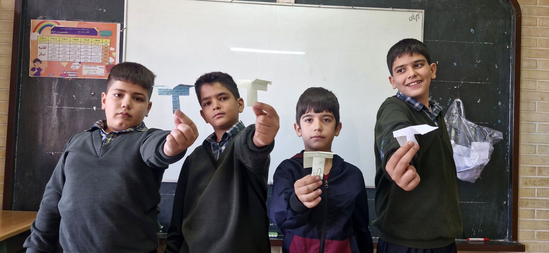 آموزگار خلاقی که زباله را به سرمایه فرهنگی تبدیل کرد