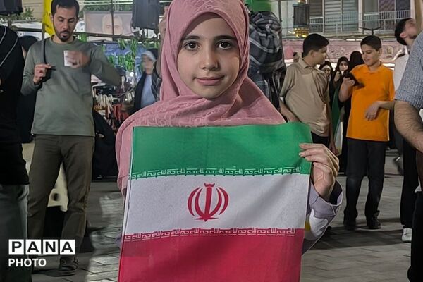 خیابان را رها نمی کنیم