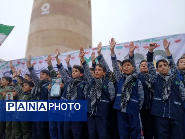 خروش حماسی مردم کردکوی در آیینه‌ شکوه ۲۲ بهمن