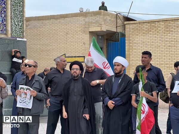 بیعت مردم جزیره قشم با آیت‌الله سید مجتبی حسینی خامنه‌ای 