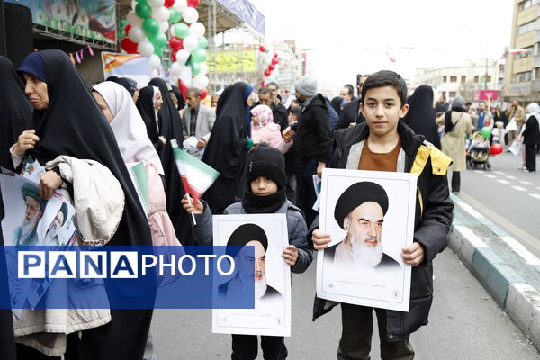 روایت تصویر از ٢٢ بهمن تهران 