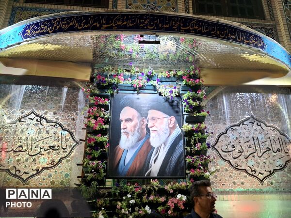 حرم امام رضا(ع) سیاه پوش عزای حسین‌(ع) شد