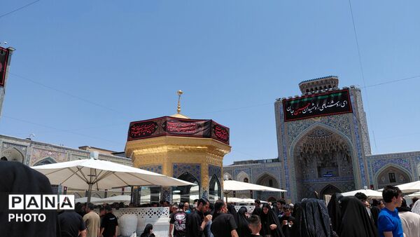 عاشورای شیعیان در حرم مطهر رضوی