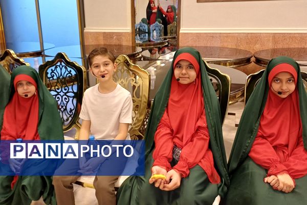 هفدهمین جشنواره مجمع خیرین مدرسه‌ساز شهریار در تالار شباهنگ شهریار 