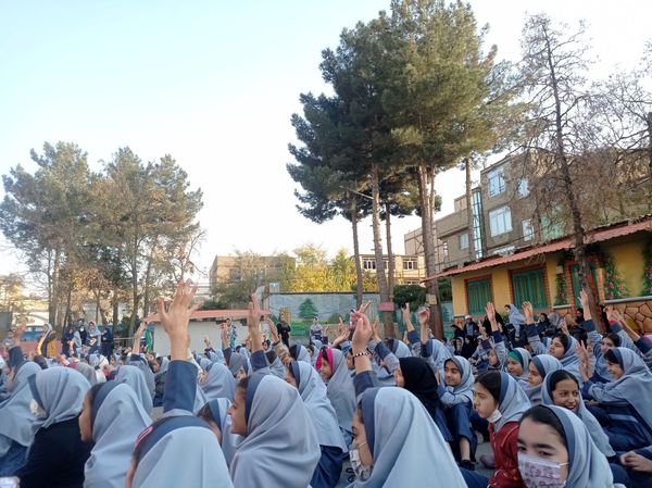 سوگواری شهادت حضرت فاطمه (س) در دبستان علی دهقانیان ۲ تبادکان
