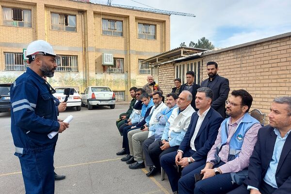 مانور سراسری زلزله در مدارس کهریزک و باقرشهر 
