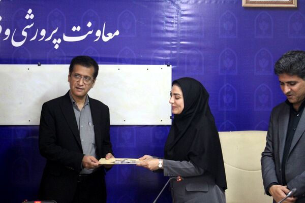 نشست مدیرکل آموزش و پرورش استان با همکاران معاونت پرورشی و فرهنگی 