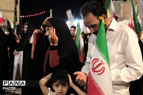 همایش تجدید بیعت معلمان قم با رهبر انقلاب