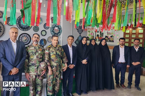 به صدا درآوردن زنگ مهر در هنرستان معصومیه منطقه ۱۳