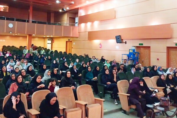 سفیران سلامت دانش‌آموزی رابط انتقال مفاهیم بهداشتی