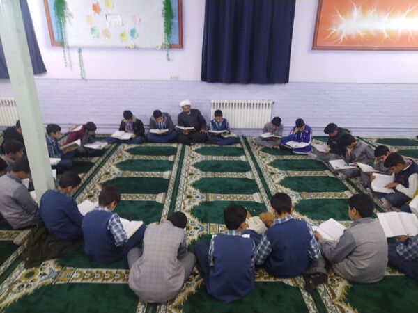 دومین جلسه گفتمان دینی  دبستان پسرانه فضیلت