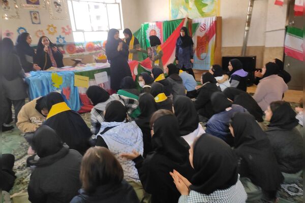 جشن و مولودی خوانی برای میلاد عدل گستر در آموزشگاه صنف پوشاک دو