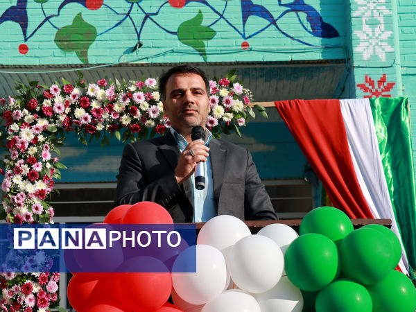 طنین زنگ استکبارستیزی در آموزشگاه سید حسن میرمحمدی میبد 