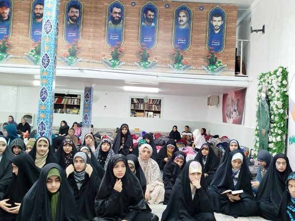 حضور پرشور نوجوانان در اعتکاف دانش‌آموزی مسجد امام سجاد(ع)
