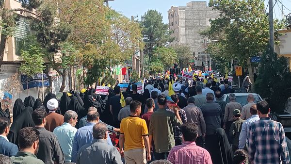 راهپیمایی مردم ولایتمدار شهرستان ورامین در محکومیت رژیم صهیونسیتی 
