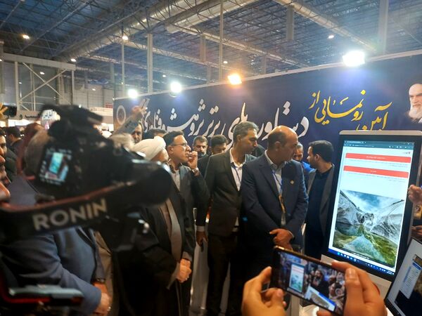 افتتاحیه غرفه رباتیک ناحیه۶ مشهد در نمایشگاه بین‌المللی مشهد 