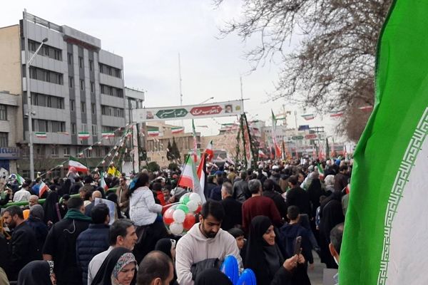 راهپیمایی ۲۲ بهمن؛ نشانه ای از وطن پرستی