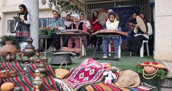 طلوع فرهنگ مازندران در دبیرستان شهید بهداشت قائمشهر
