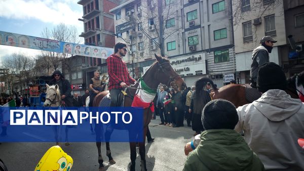 راهپیمایی 22 بهمن در مه ولات 