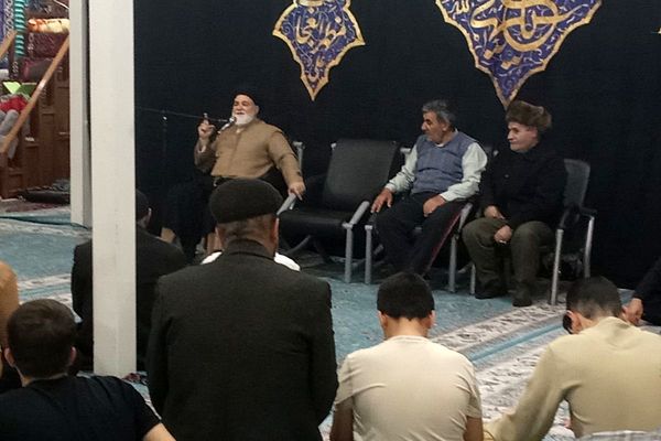 مراسم معنوی اعتکاف در مسجد اعظم حضرت ابوالفضل (ع) بهارستان دو