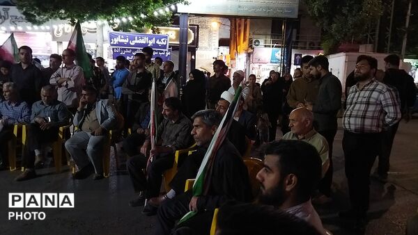 گذری بر کافه گفتگو  حسینیه امام خمینی نیشابور در هشتاد و پنجمین شب از اجتماعات مردمی 