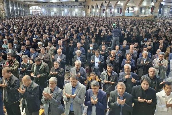 برگزاری باشکوه نماز عید سعید فطر در یاسوج