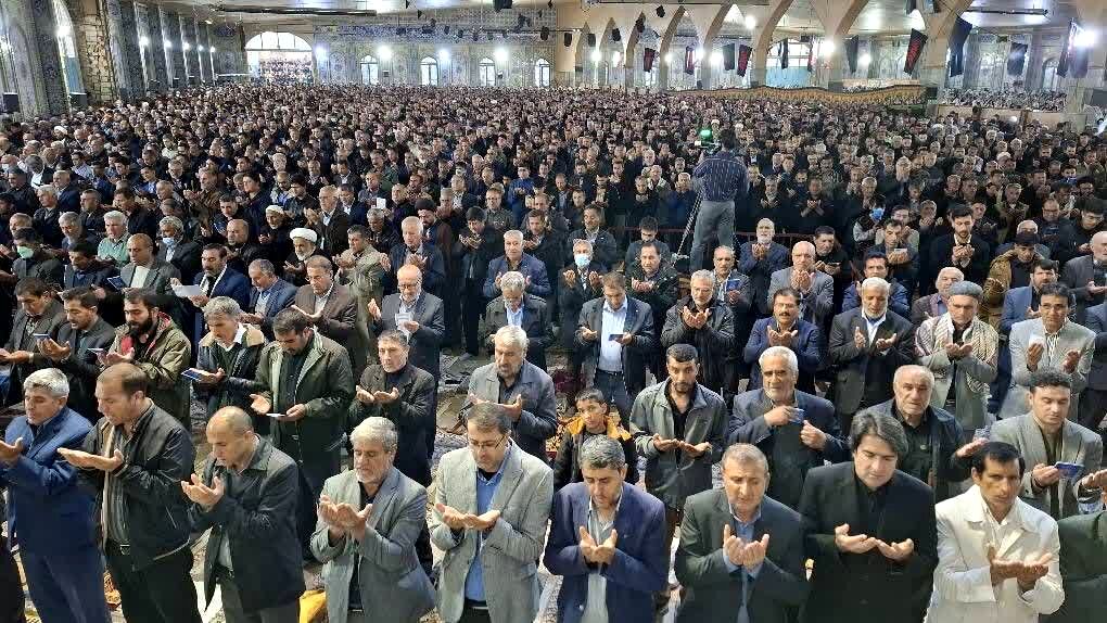 برگزاری باشکوه نماز عید سعید فطر در یاسوج