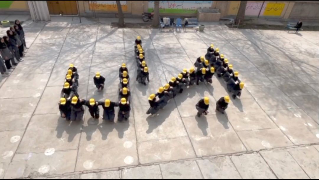 اجرای پیرامید در دبیرستان فاطمه الزهرا(ص) آشخانه