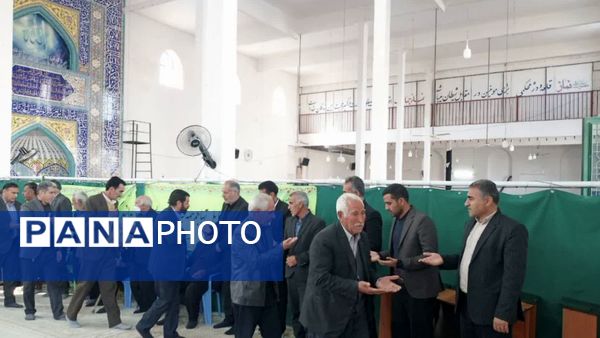 مراسم یادبود 2 فرهنگی فقید کوهنانی در مصلای مسجدالنبی