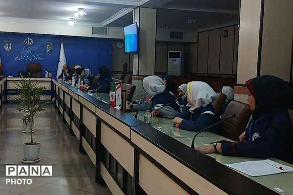 مراسم تقدیر از خبرنگاران برتر در آموزش و پرورش شهریار