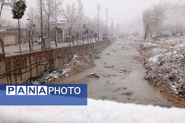 بارش باران و برف الهی در نوروز ۱۴۰۴ در شهر زیبای بار 