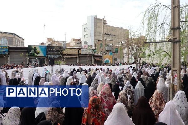 نماز عید فطر در مصلی شهرستان قدس