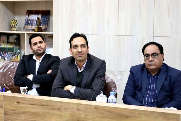 نشست مدیران مدارس سمپاد یزد با حضور رئیس سازمان ملی پرورش استعدادهای درخشان 
