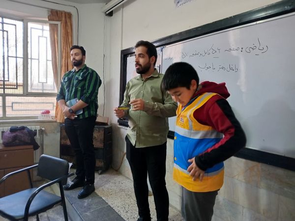 اجرای طرح همیار گاز در دبستان شهید پسندیده فدافن گامی نو برای فرهنگ‌سازی ایمنی 