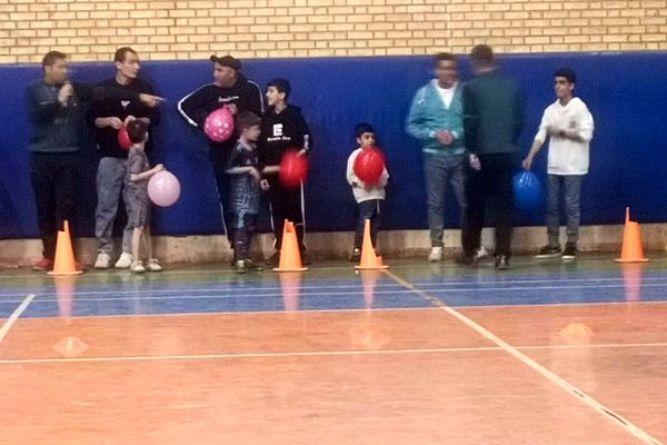 مسابقه ورزشی «روز پدر و پسری» طرح شهید خرازی در دبستان پسرانه علامه طباطبایی پیشوا