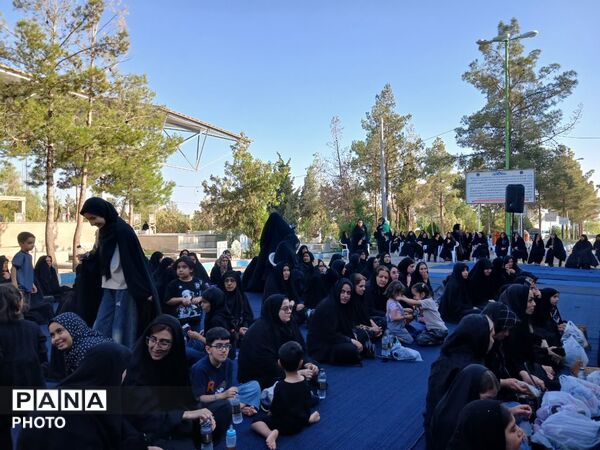 همایش شیرخوارگان حسینی در مسجد شهدا شهرستان کوهپایه