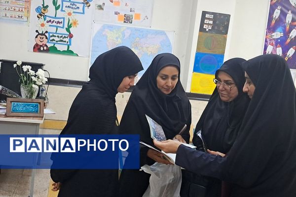 بازدید سرگروه کیفیت بخشی فعالیت‌های پرورشی استان از مدارس ناحیه دو شهرری 