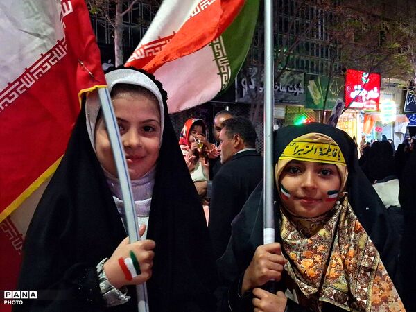 حضور نسل آینده انقلاب در شب‌های اقتدار