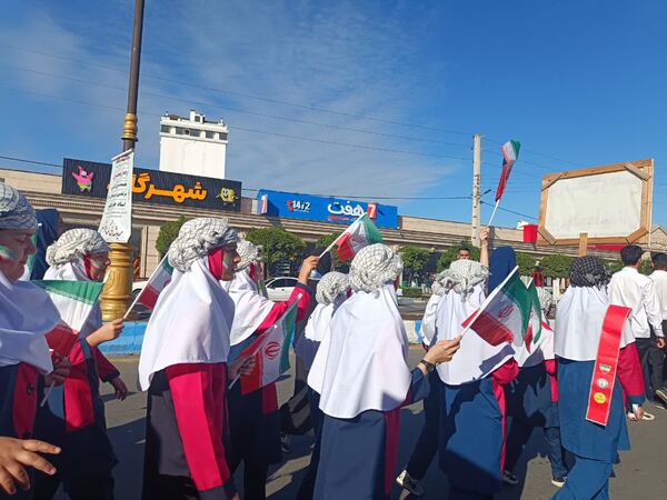 محمودآباد یکصدا علیه استکبار 