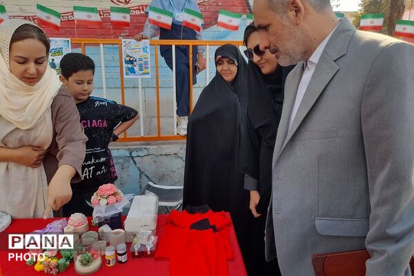 طرح «هر دانش‌آموز، یک مهارت» در دبیرستان عفاف 