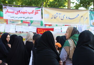 حضور باشکوه مردم در مهمانی کیلومتری غدیر