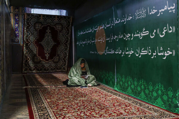 آیین معنوی اعتکاف در حرم مطهر رضوی- ۲