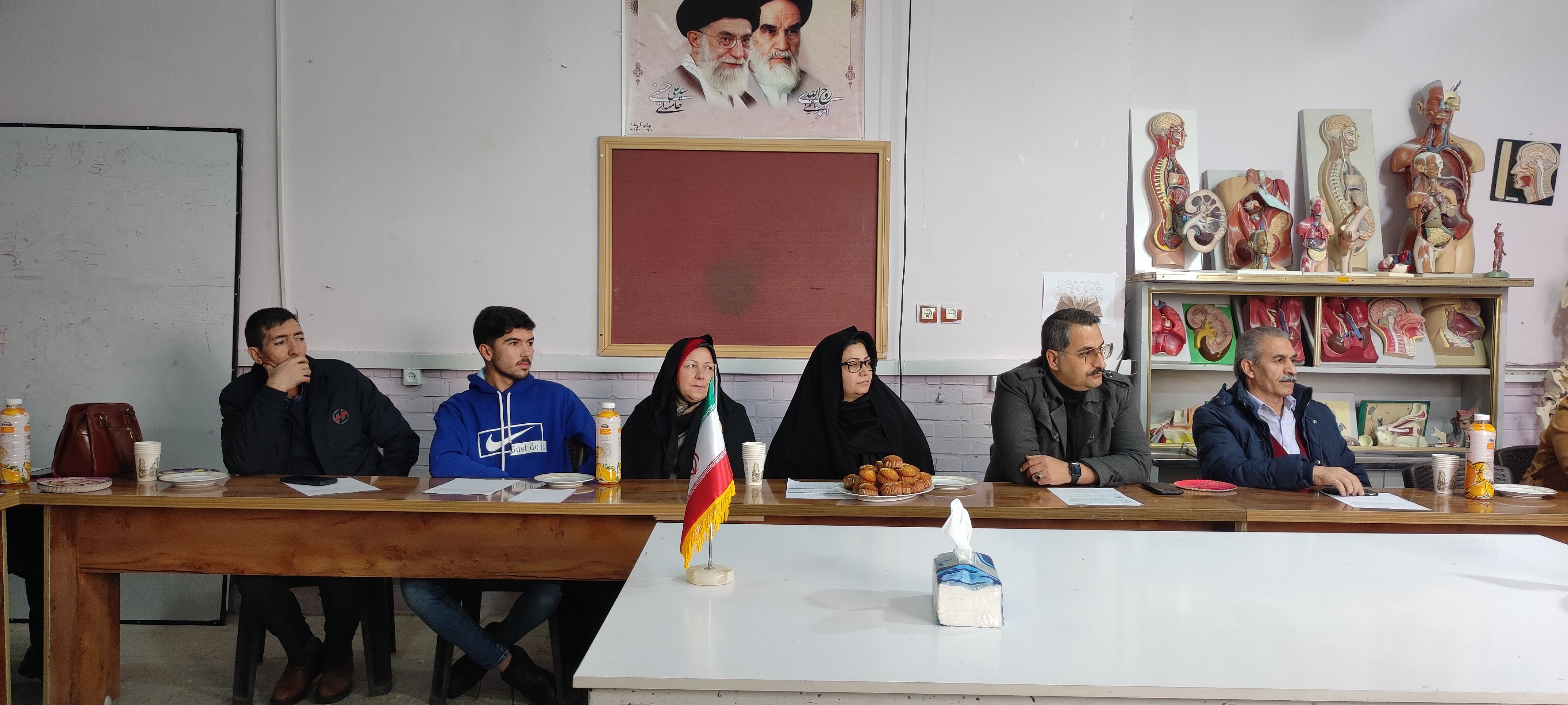 برگزاری کارگاه هدایت تحصیلی پایه نهم در دبیرستان فرزانگان شیروان
