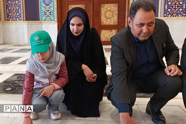 ادای احترام به شهدا و تجلیل از مربیان بهداشت در خراسان شمالی