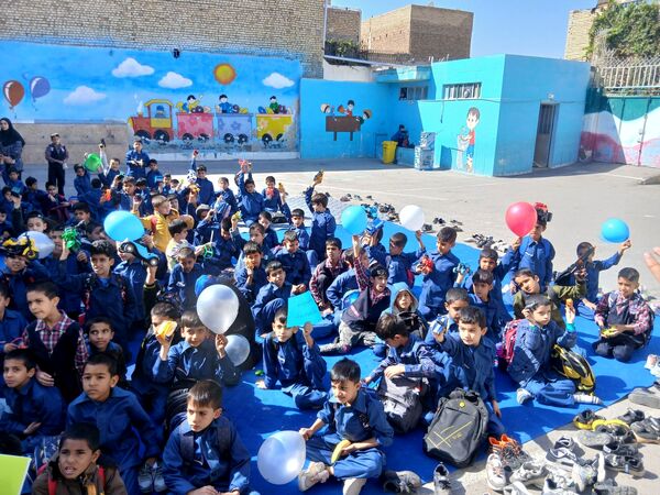اردوی درون مدرسه‌ای به‌مناسبت روز جهانی کودک 