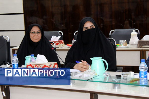 جلسه برنامه‌ریزی فعالیت‌های اوقات فراغت تابستان اداره‌کل آموزش و پرورش استان بوشهر